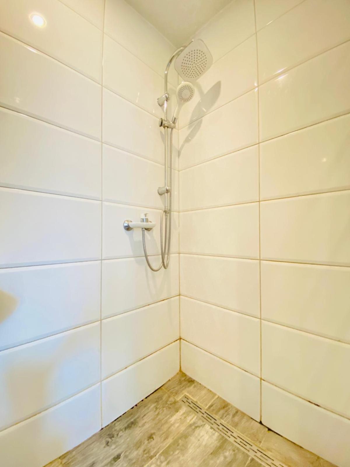 Cute 1Br Apt - 10 Mins Walk From Downtown Wenen Buitenkant foto