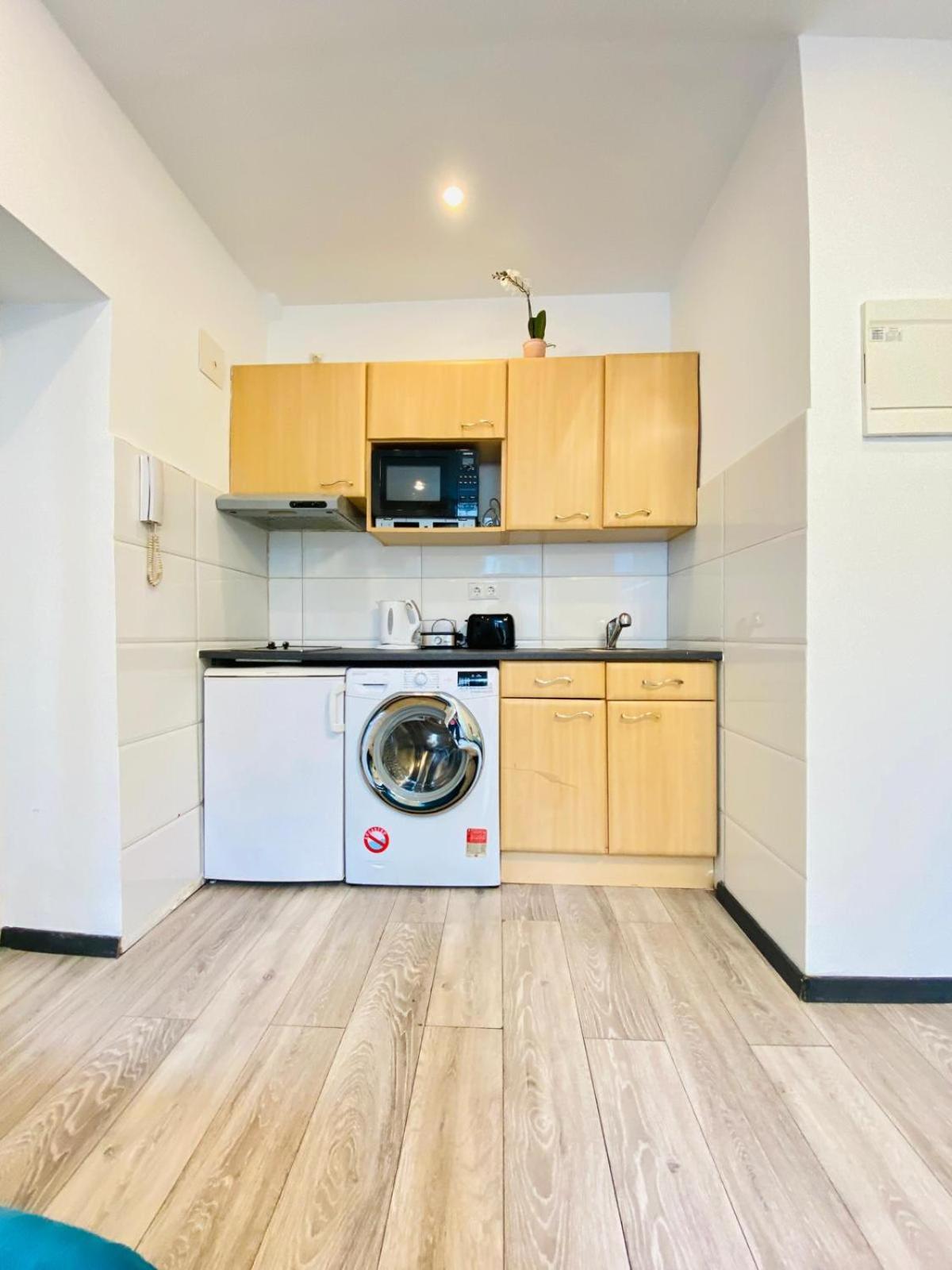Cute 1Br Apt - 10 Mins Walk From Downtown Wenen Buitenkant foto